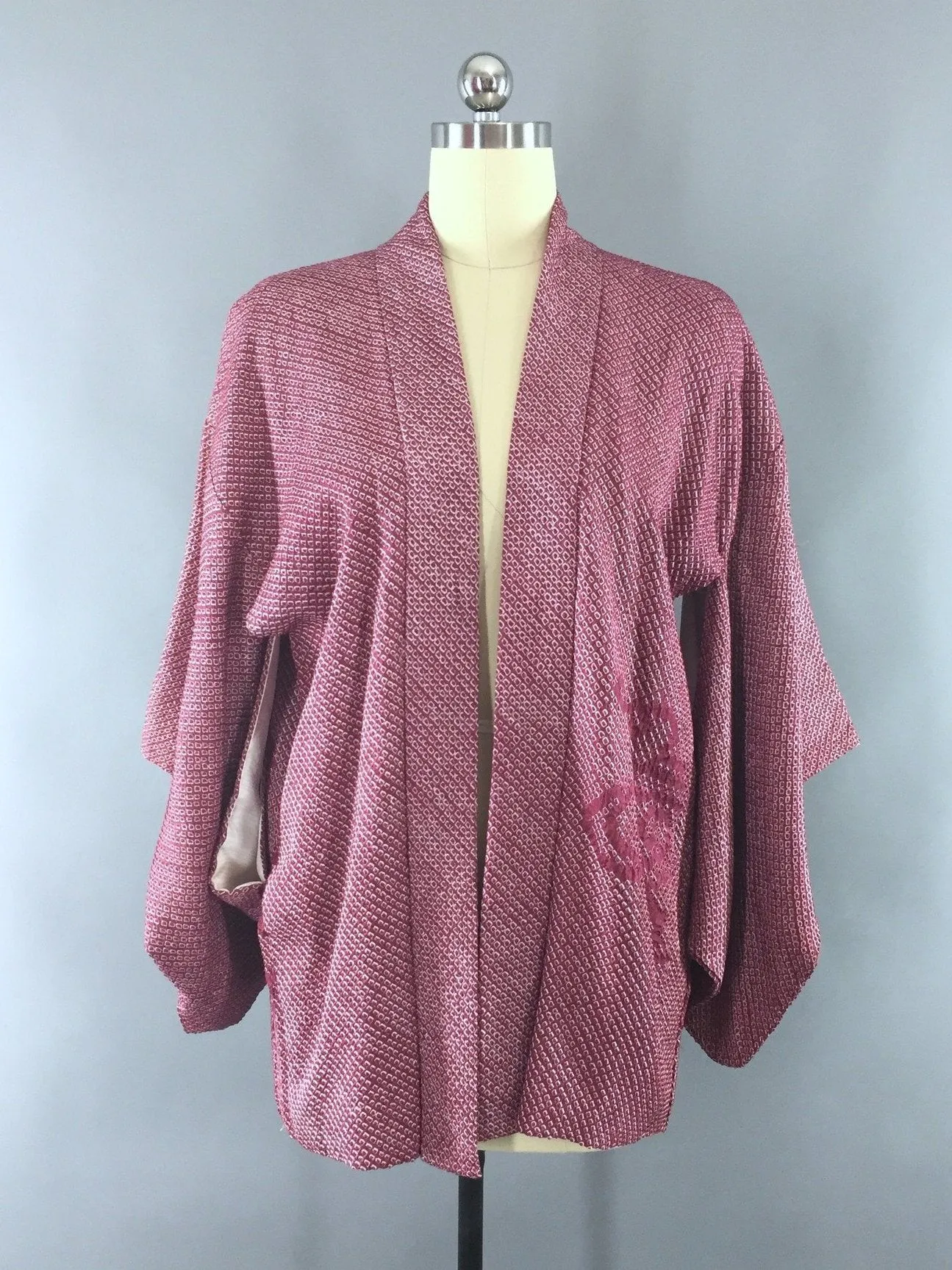 1950s Vintage Vintage Silk Haori Kimono Jacket Cardigan in Magenta Purple Shibori