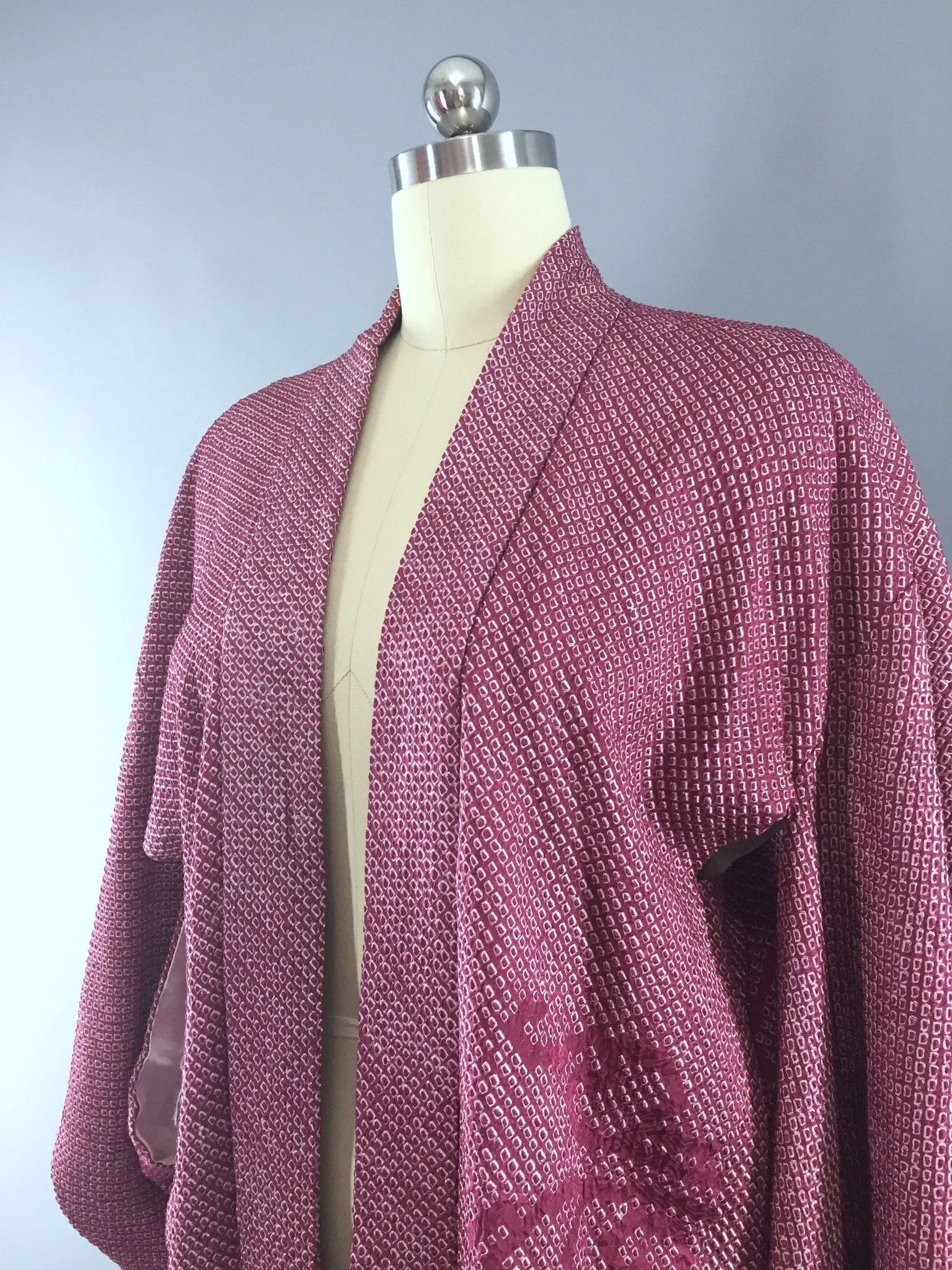 1950s Vintage Vintage Silk Haori Kimono Jacket Cardigan in Magenta Purple Shibori