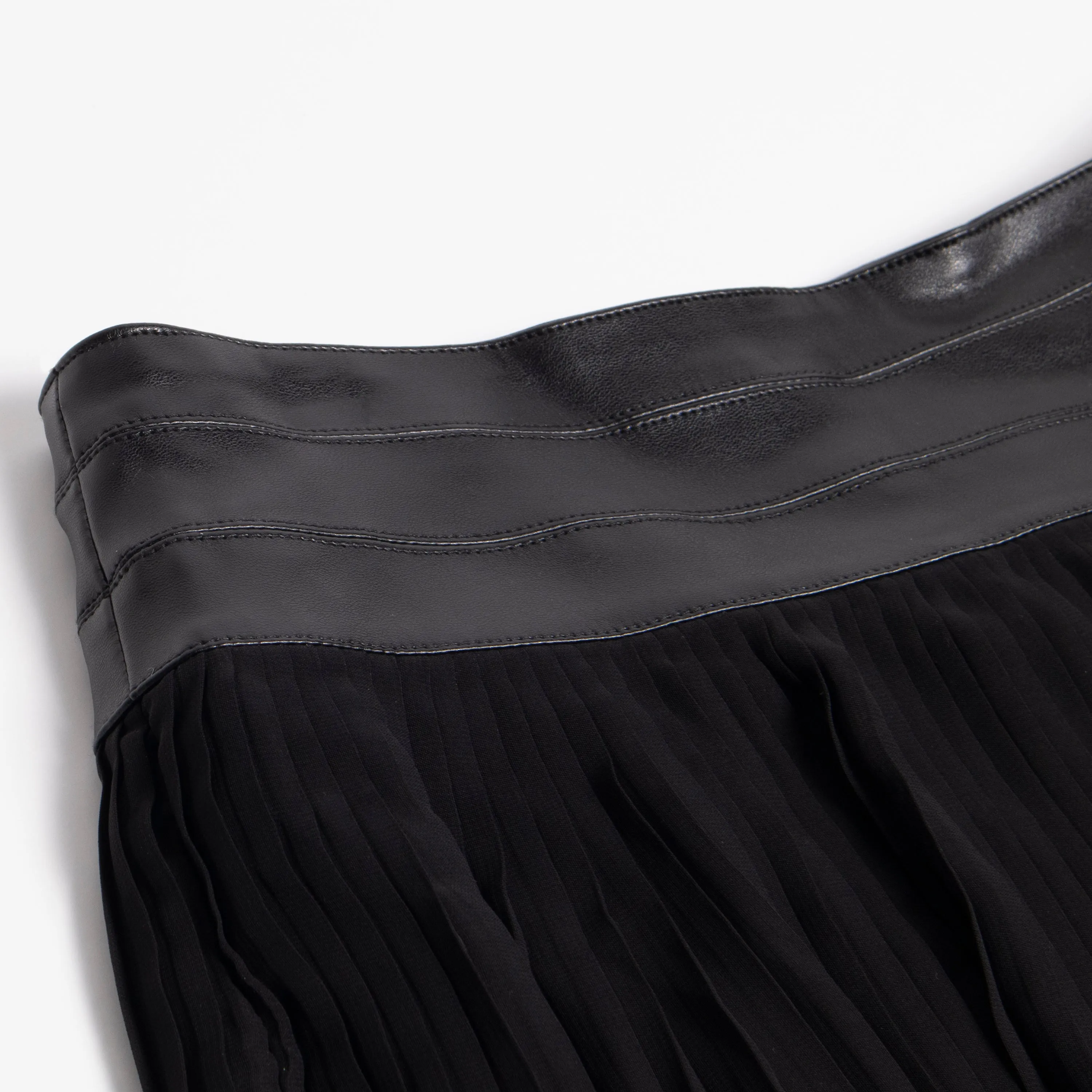 Chiffon Pleated Pleather Trim Skirt