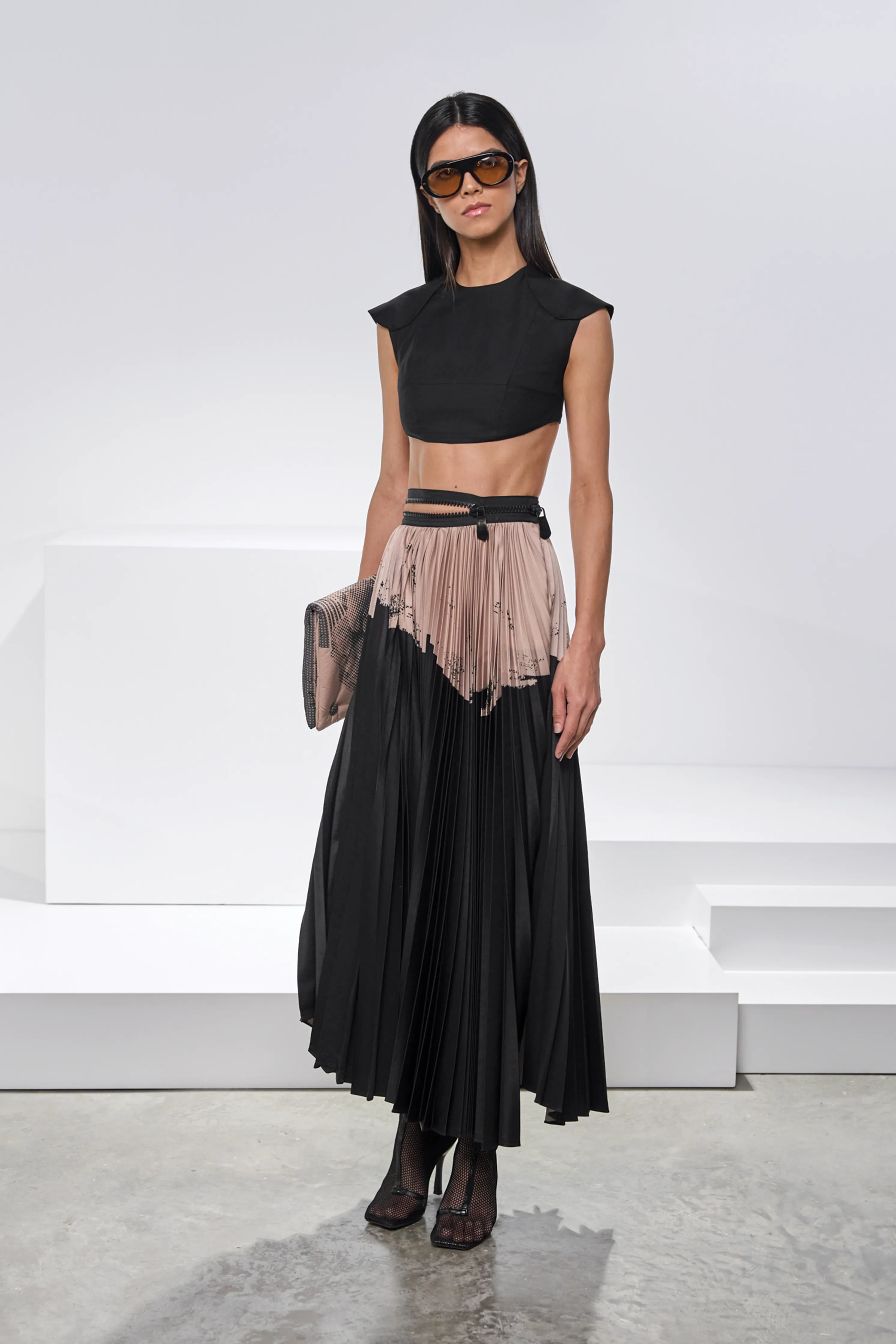 [PRE-ORDER] CHUNKY ZIP WAIST PLEATED SKIRT