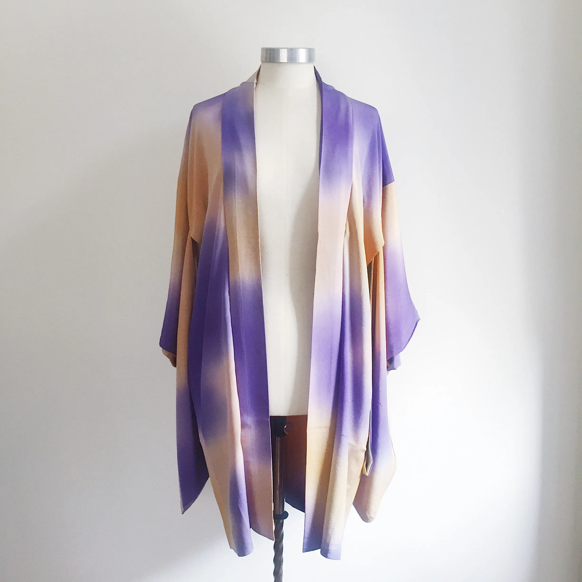 Vintage Kimono Haori Jacket - Shishi & Temari Ball/ Misty Vanilla Purple