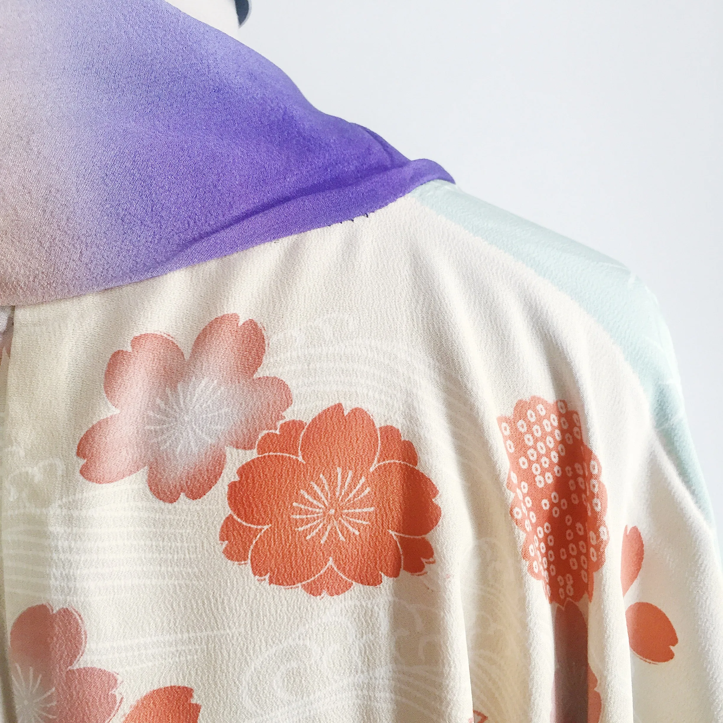 Vintage Kimono Haori Jacket - Shishi & Temari Ball/ Misty Vanilla Purple