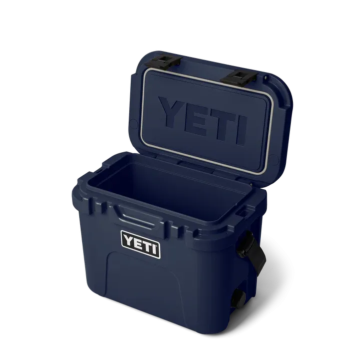 YETI Roadie 15 Cooler Box - Navy